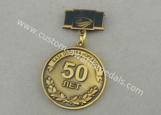 As medalhas feitas sob encomenda ligas de zinco das concessões morrem custar forças armadas antigas do lado 3D do dobro do ouro