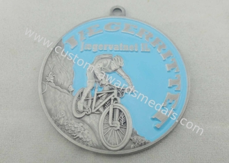 Bronze da medalha do esmalte do esporte da bicicleta carimbado com chapeamento de prata antigo