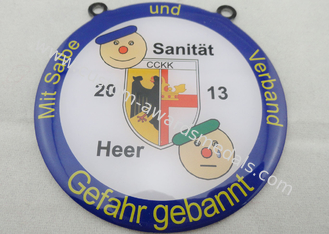 Medalha de aço inoxidável da impressão de tela de seda de Sanitat Karneval pelo lado dobro de Gefahr Gebannt, liso ou