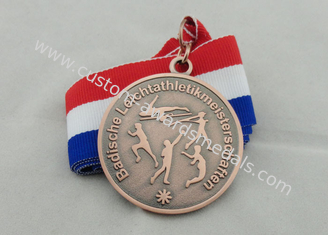 50 milímetros 3D gravaram as medalhas da fita, medalha da lembrança do Triathlon com fita do pescoço