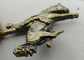 A porta-chaves completa do homem do cavalo do relevo da forma relativa à promoção do presente, morre carcaça com peltre, bronze antigo