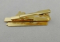 Presente personalizado da barra de laço do níquel ouro feito sob encomenda pequeno com o trem do preto da cola Epoxy