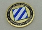 As moedas personalizadas de 2,0 polegadas bronze feito sob encomenda, forças armadas dos EUA do chapeamento de ouro inventam